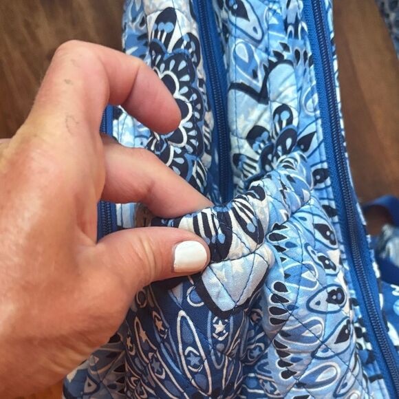 Vera Bradley Blue and White Floral Backpack - Picture 5 of 12